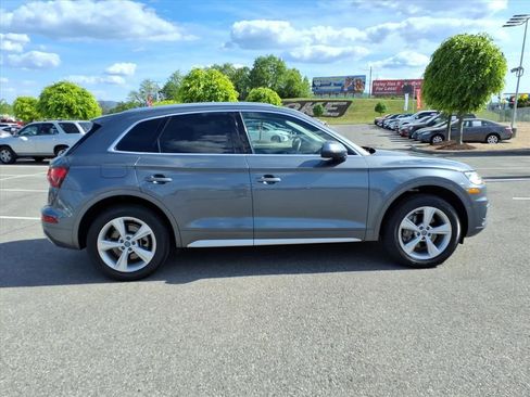 Used 2020 Audi Q5 2.0T Premium Plus w/ Premium Plus Package AWD/4WD image 3