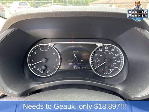 Used 2025 Nissan Sentra SV FWD image 41