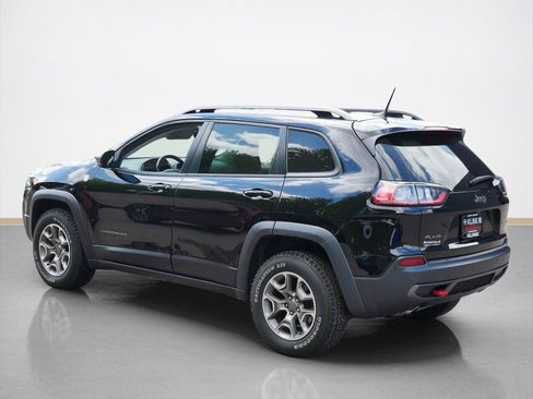 Used 2020 Jeep Cherokee Trailhawk w/ Comfort/Convenience Group AWD/4WD image 5