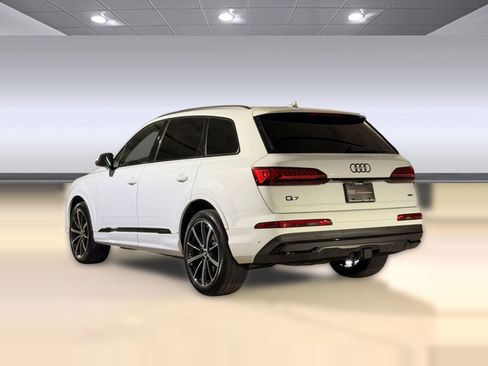 Used 2023 Audi Q7 3.0T Premium Plus w/ Premium Plus Package AWD/4WD image 3