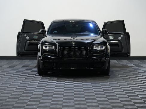 Used 2020 Rolls-Royce Ghost RWD image 23