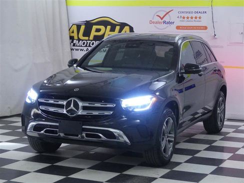 Used 2022 Mercedes-Benz GLC 300 4MATIC w/ Multimedia Package Lite image 4