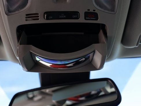 Used 2020 Toyota Sienna XLE image 34