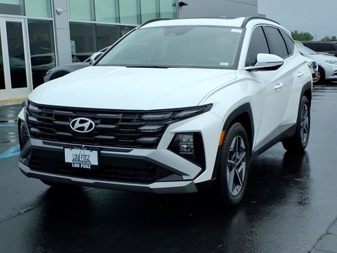 Used 2025 Hyundai Tucson SEL FWD image 3