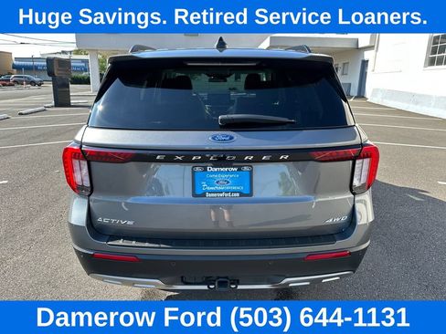 Used 2026 Ford Explorer Active w/ Active Comfort Package AWD/4WD image 5