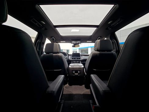 Used 2023 Chevrolet Tahoe Premier RWD image 33