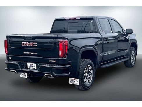 Used 2024 GMC Sierra 1500 AT4 w/ Technology Package AWD/4WD image 6