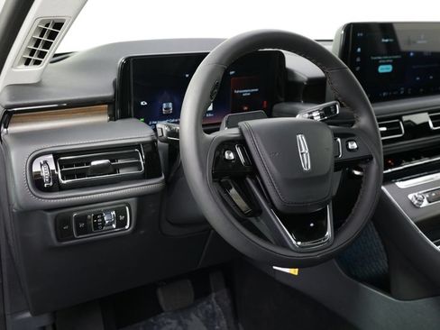 New 2026 Lincoln Aviator Reserve w/ Jet Appearance Package AWD/4WD image 11