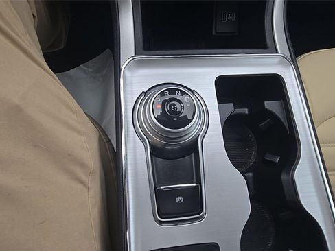 Used 2022 Ford Edge SEL w/ Convenience Package image 29