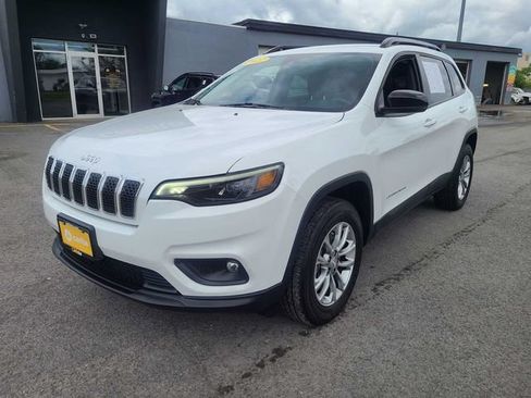 Used 2022 Jeep Cherokee Latitude Lux w/ Mopar Interior Package AWD/4WD image 1