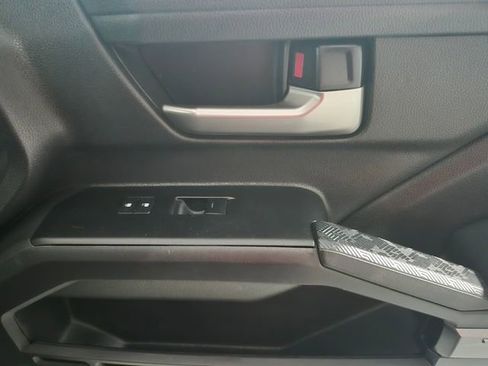 Certified 2024 Toyota Tacoma TRD Off-Road image 32