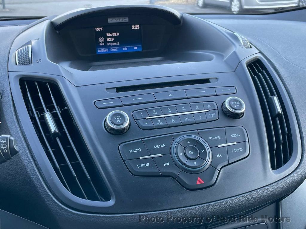 Used 2017 Ford Escape SE FWD image 21