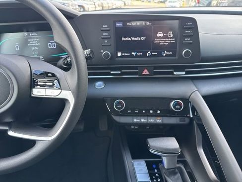 New 2026 Hyundai Elantra Blue image 27