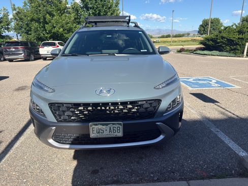 Used 2022 Hyundai Kona Limited AWD/4WD image 7