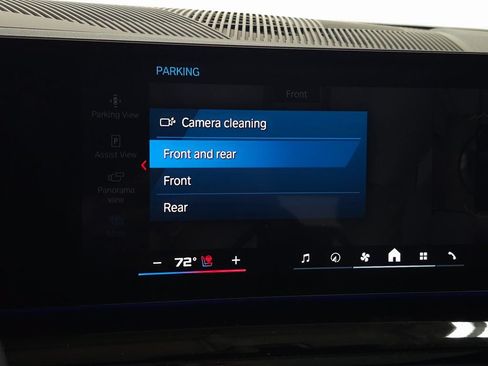 Used 2026 BMW M5 Touring AWD/4WD image 32