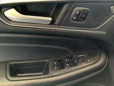 Used 2024 Ford Edge Titanium AWD/4WD image 12