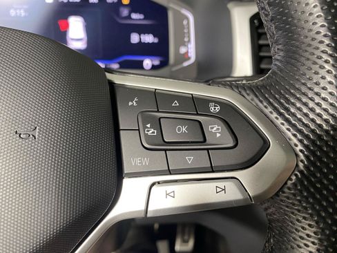 Used 2023 Volkswagen Atlas Cross Sport SEL R-Line AWD/4WD image 18
