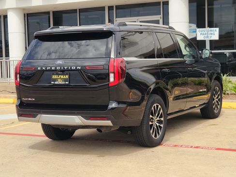 Certified 2025 Ford Expedition Platinum AWD/4WD image 3