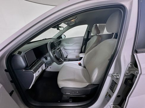 Used 2024 Hyundai Kona SEL image 13