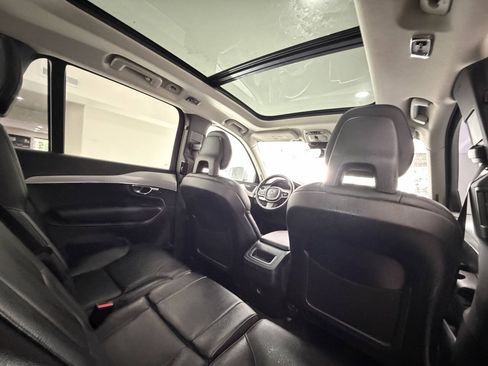 Used 2016 Volvo XC90 T5 Momentum FWD image 18