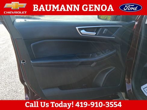 Used 2024 Ford Edge SEL w/ Convenience Package AWD/4WD image 11