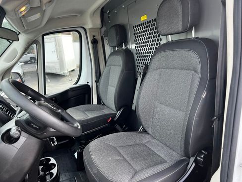 Used 2022 RAM ProMaster 2500 FWD image 12