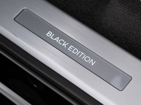 Certified 2025 Bentley Bentayga image 13