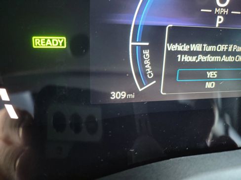 Used 2026 Toyota Camry SE image 14