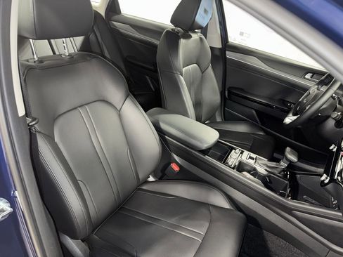 Used 2025 Kia K5 EX image 33