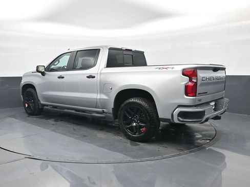 Used 2022 Chevrolet Silverado 1500 RST w/ Redline Edition AWD/4WD image 2