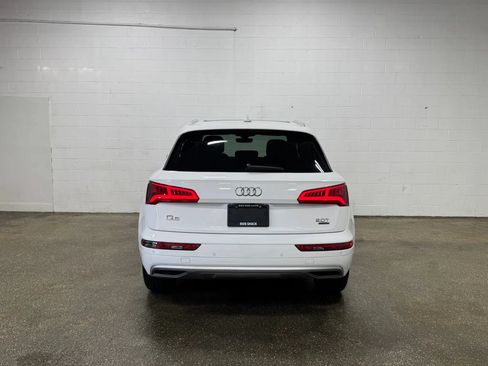 Used 2018 Audi Q5 2.0T Premium Plus w/ Premium Plus Package AWD/4WD image 4