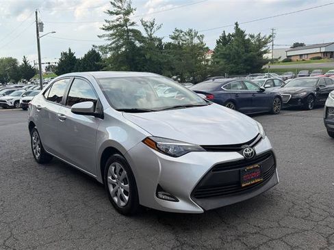 Used 2019 Toyota Corolla LE FWD image 3