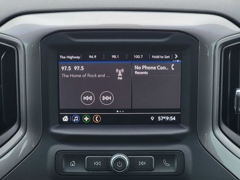 Used 2020 Chevrolet Silverado 1500 Custom w/ Custom Value Package AWD/4WD image 21