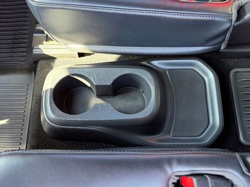 Used 2022 Toyota Highlander XSE image 10