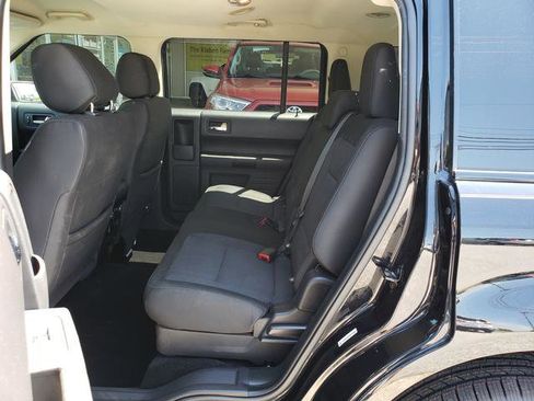 Used 2019 Ford Flex SE FWD image 12