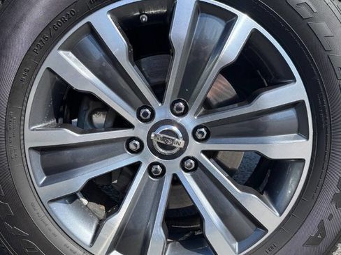 Used 2019 Nissan Armada SL w/ Premium Package image 10