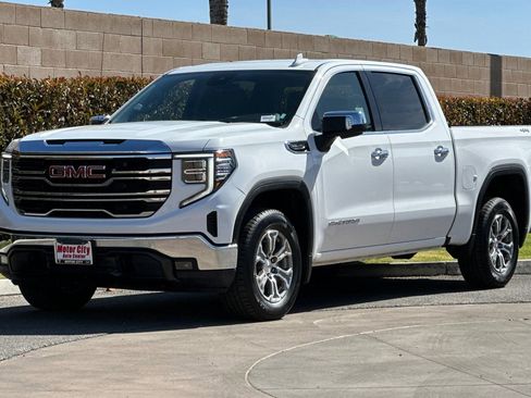 Certified 2025 GMC Sierra 1500 SLT AWD/4WD image 13
