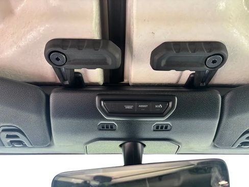 Used 2021 Jeep Wrangler Unlimited Sahara w/ Uconnect 4C Nav & Sound Group AWD/4WD image 20