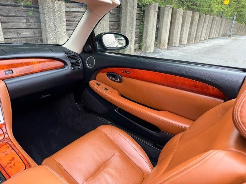 Used 2004 Lexus SC 430 Convertible RWD image 12