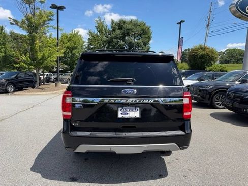 Used 2019 Ford Expedition XLT w/ Equipment Group 202A AWD/4WD image 4