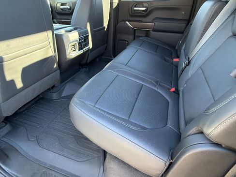 Used 2021 GMC Sierra 1500 SLT image 17