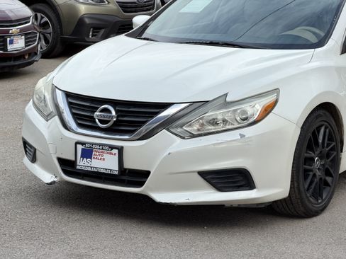 Used 2016 Nissan Altima 2.5 S w/ Power Driver Seat Package FWD image 10