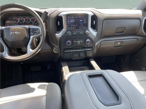 Used 2022 Chevrolet Silverado 1500 RST w/ Redline Edition image 9