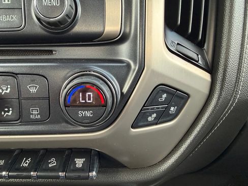 Used 2018 GMC Sierra 2500 Denali w/ Duramax Plus Package AWD/4WD image 13