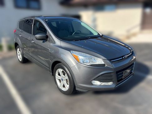 Used 2014 Ford Escape SE AWD/4WD image 1