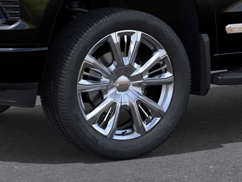 New 2026 Chevrolet Silverado 1500 High Country w/ High Country Premium Package AWD/4WD image 9