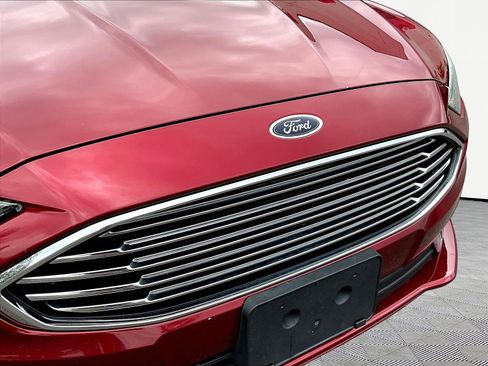 Used 2017 Ford Fusion SE w/ Equipment Group 201A FWD image 32