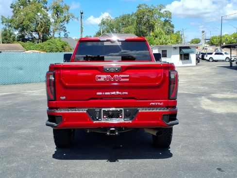 Used 2024 GMC Sierra 2500 AT4 w/ AT4 Premium Plus Package AWD/4WD image 4