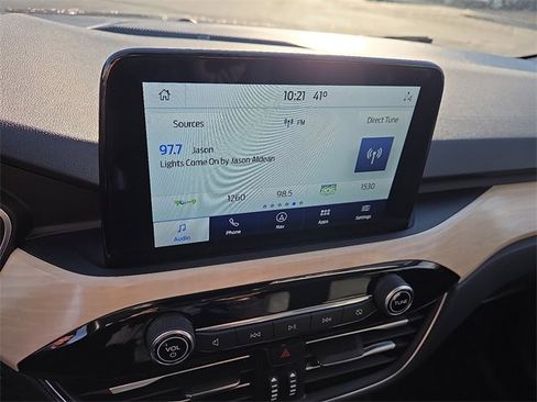 Used 2021 Ford Escape Titanium w/ Titanium Elite Package image 18