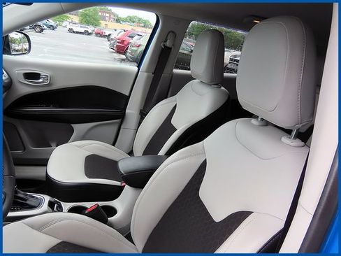 Used 2021 Jeep Compass Latitude AWD/4WD image 13